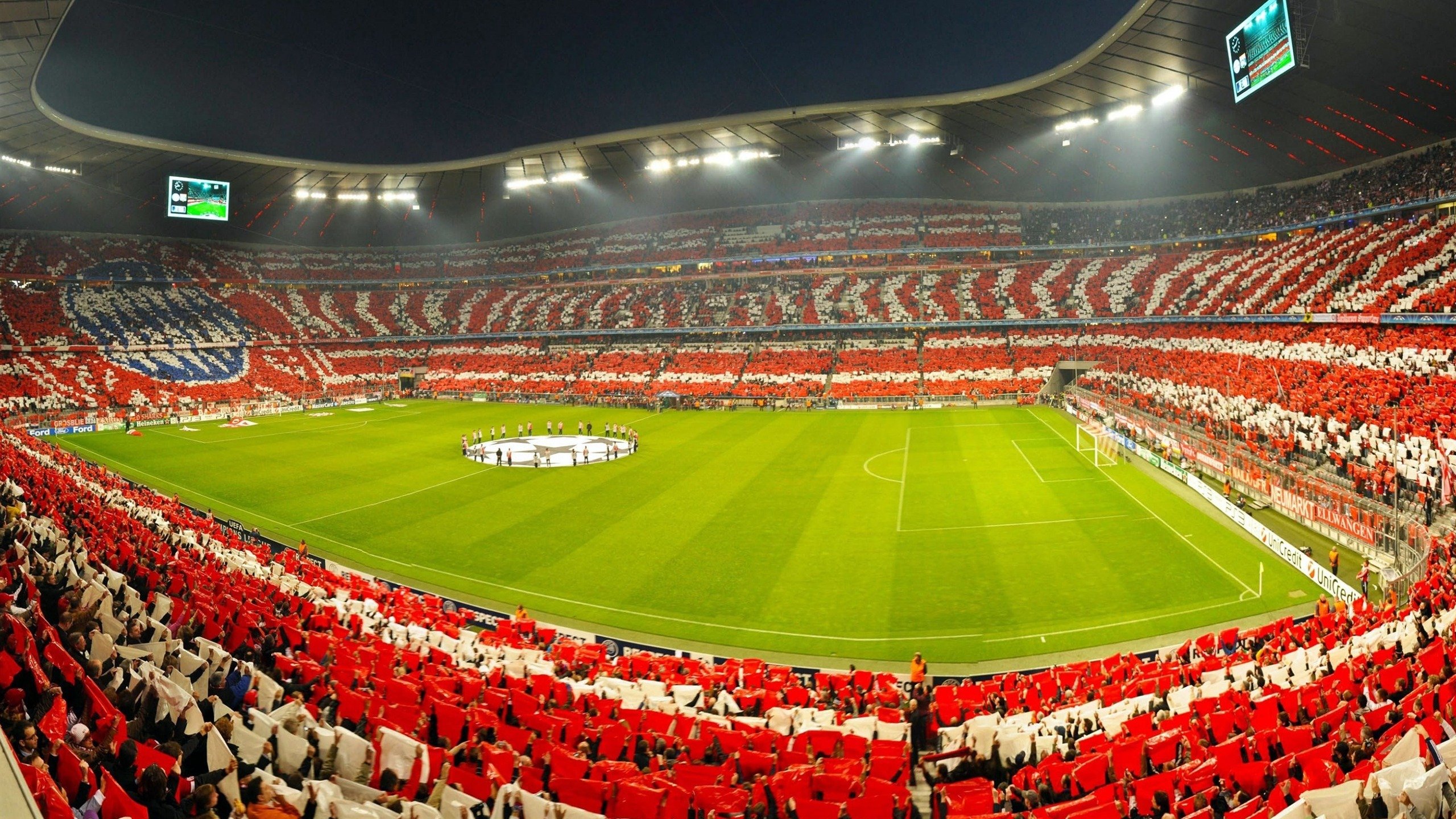 C罗巅峰对决，浓眉哥与50激战巴黎圣日耳曼分钟，势不可挡胜负难料！